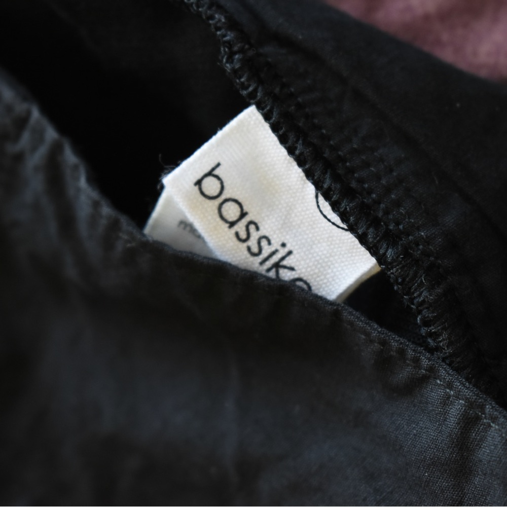 BASSIKE Black Casual Shorts with contrast stitch - Picture 7 of 11